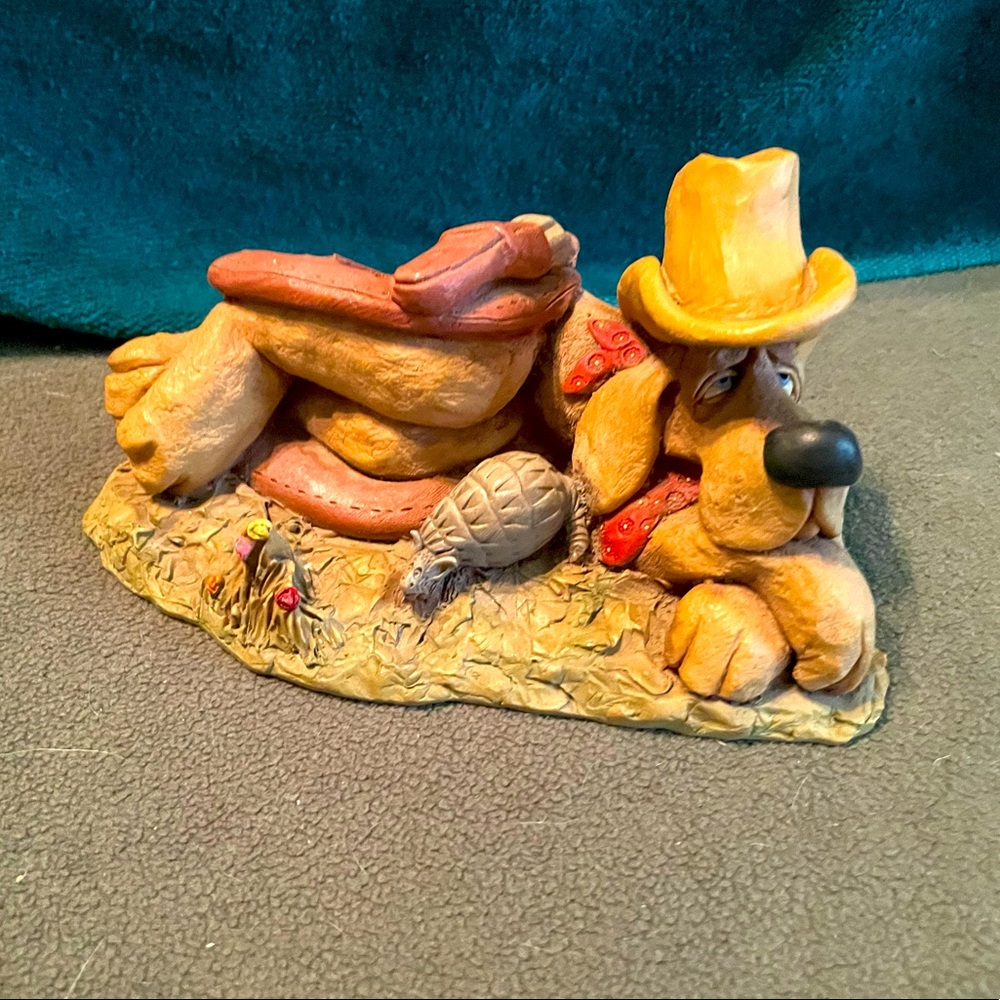 Frumps D & D Studio Hand Painted Figurine of a Hound Dog